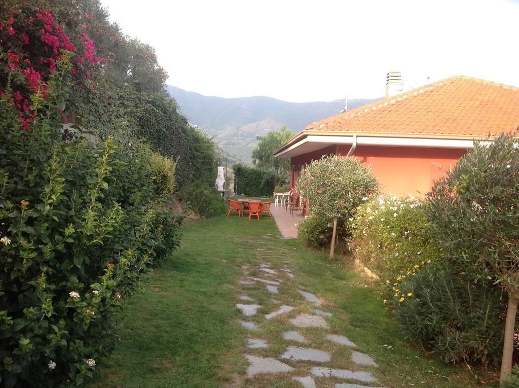 Agriturismo Da Lui Бордигера Экстерьер фото